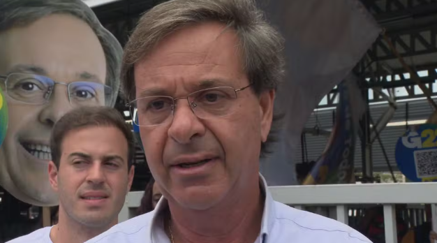 Gilson Machado teria articulado a emissão de um passaporte português para o ex-ajudante de ordens de Jair Bolsonaro. Cid e ex-presidente são réus por tentativa de golpe.