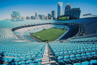O Bank of America Stadium é um estádio localizado em Charlotte, Carolina do Norte, EUA, inaugurado em 1996. É a casa do Carolina Panthers (NFL) e do Charlotte FC (MLS).