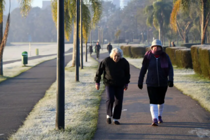 Nesta sexta-feira, 20, começa o inverno. O frio, que já deu as caras no outono, tem data para voltar ao Paraná e não deve demorar.