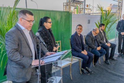 Prefeitura de Paranaguá entrega alvará para Terminal Liquipar. Investimento de quase R$ 600 milhões deve gerar 550 empregos diretos e indiretos.