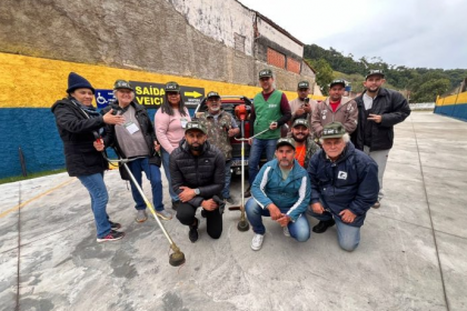 A capacitação reuniu participantes interessados em aprimorar conhecimentos e desenvolver novas habilidades, ampliando as oportunidades de inserção no mercado de trabalho. A atividade foi organizada com o apoio da Sala do Empreendedor e da Agência do Trabalhador.