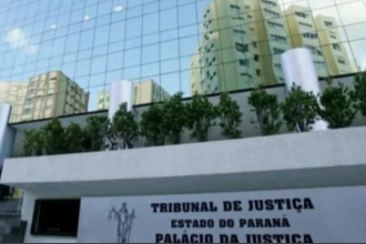 Em Umuarama, a juíza Márcia Andrade Gomes reconheceu uma união de sete anos entre dois homens, determinando a partilha de bens e a nomeação do companheiro sobrevivente como inventariante.