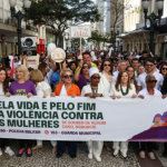 A ação é promovida pelo Governo do Estado, por meio da Secretaria da Mulher, Igualdade Racial e Pessoa Idosa (Semipi), como parte da campanha Paraná Unido no Combate ao Feminicídio.