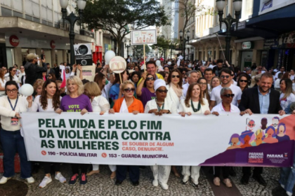 A ação é promovida pelo Governo do Estado, por meio da Secretaria da Mulher, Igualdade Racial e Pessoa Idosa (Semipi), como parte da campanha Paraná Unido no Combate ao Feminicídio.