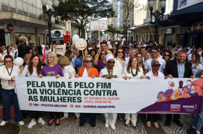 A ação é promovida pelo Governo do Estado, por meio da Secretaria da Mulher, Igualdade Racial e Pessoa Idosa (Semipi), como parte da campanha Paraná Unido no Combate ao Feminicídio.