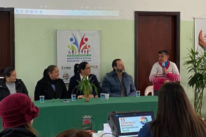 A conferência foi estruturada a partir de cinco eixos temáticos fundamentais.