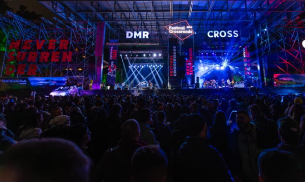 O line-up oficial do Festival Crossroads 2025 reúne artistas autorais e tributos consagrados.