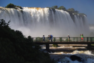 O Ministério do Turismo projeta que neste ano o número de visitantes estrangeiros ao País bata a marca de 8,1 milhões. Essa marca estava prevista apenas para 2027, dentro do Plano Nacional de Turismo 2024-2027 do Ministério.