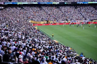 No total, 81.118 mil torcedores acompanharam a vitória do time londrino por 3 a 0, no MetLife Stadium, que garantiu o título aos comandados por Enzo Maresca.