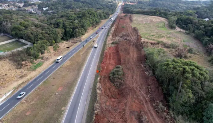 A duplicação do Contorno Norte de Curitiba, na PR-418, marca também a primeira grande obra do novo programa de concessões rodoviárias do Paraná.