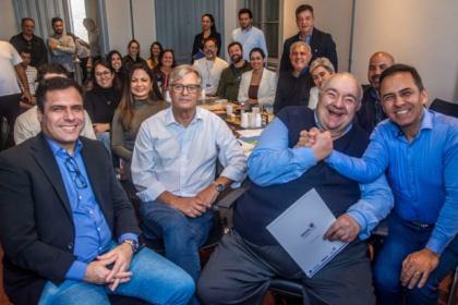 A proposta prevê a “adoção” de imóveis históricos por empresas portuárias de Paranaguá, com o compromisso de restaurar e conservar edificações emblemáticas que compõem a identidade cultural da cidade.