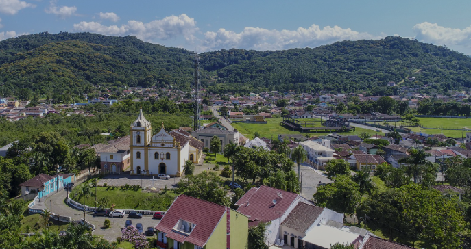 A Prefeitura de Antonina visa a participação popular nesse processo, convidando toda a comunidade a assistir e contribuir com sugestões e opiniões. O chamamento público busca garantir transparência, diálogo e envolvimento de todos na construção do planejamento municipal para os próximos anos.