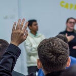 Durante uma semana, os adolescentes entre 14 e 18 anos participaram de oficinas com foco em habilidades comportamentais, preparo para entrevistas e noções básicas sobre o mundo do trabalho.