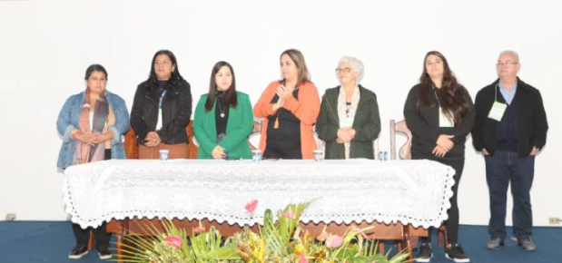 O encontro contou com a presença de cerca de 70 pessoas, entre autoridades, representantes da sociedade civil, entidades de assistência social e usuários dos serviços.