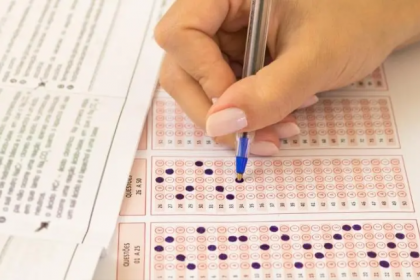 As seleções envolvem órgãos públicos em diversos municípios do estado, incluindo Curitiba e Região Metropolitana. Confira a seguir os principais concursos com inscrições abertas neste mês.