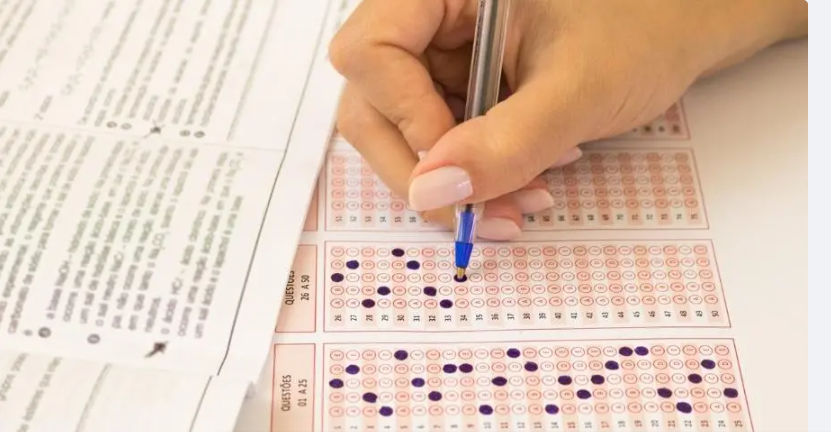 As seleções envolvem órgãos públicos em diversos municípios do estado, incluindo Curitiba e Região Metropolitana. Confira a seguir os principais concursos com inscrições abertas neste mês.
