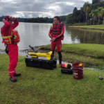 Com o sonar é possível identificar a localização exata de objetos ou estruturas submersas a até 300 metros de profundidade e em um espaço de 150 metros para cada lado.
