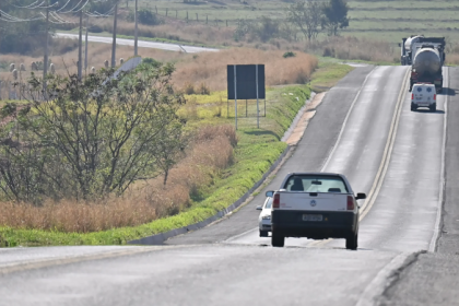 A concessionária vencedora terá prazo de um ano após a assinatura do contrato para construir a nova praça de pedágio no quilômetro 58,9 em Guairaçá.