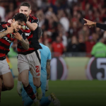 No clássico, Renato Gaúcho escalou o Fluminense com foco em contra-ataques, e o primeiro tempo foi equilibrado.