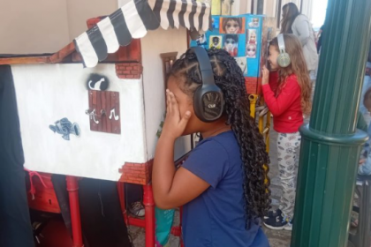 O clima foi de leveza e festa, com muitas famílias aproveitando as atrações, o convívio e o ambiente acolhedor que se formou no coração da cidade.