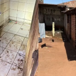 Os trabalhadores prestavam serviços na colheita de mandioca em uma propriedade na área rural de Perobal, no noroeste do Paraná.