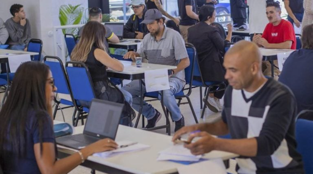 Curitiba acredita no potencial dos seus trabalhadores e vai continuar indo até onde eles estão para abrir novas portas.