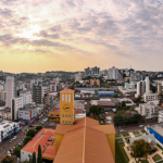 O levantamento, que vai traçar o perfil socioeconômico detalhado dos paranaenses, chegou a 93% da meta de entrevistas com a população, com novas abordagens sendo realizadas em 81 municípios ao longo desta semana.