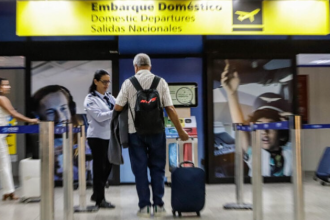 Foram aproximadamente 40 mil operações de embarque e desembarque nos aeroportos paranaenses.