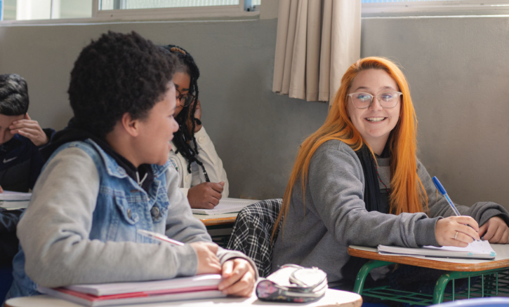 O último dia de aulas será terça-feira (09) e o retorno está programado para o dia 28 de julho. Ao todo, os alunos terão 16 dias de recesso antes de voltarem às atividades letivas do segundo semestre.