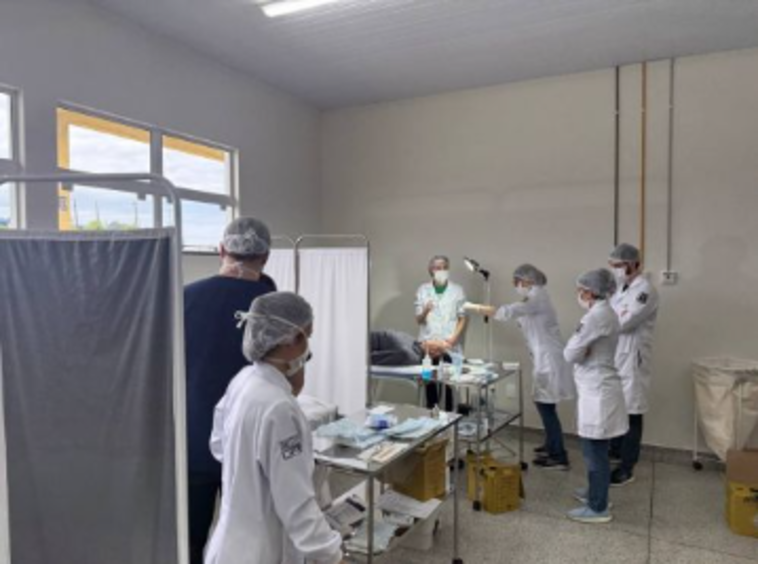 O mutirão é realizado em parceria com o projeto Cirurgilhas, da Universidade Federal do Paraná (UFPR).