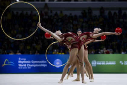 Na competição individual, a curitibana Bárbara Domingos ficou na 9ª posição, inédita para o País na competição solo.