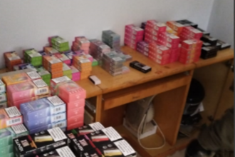 As capturas aconteceram nesta terça-feira (26), nos bairros Sítio Cercado e Pinheirinho.