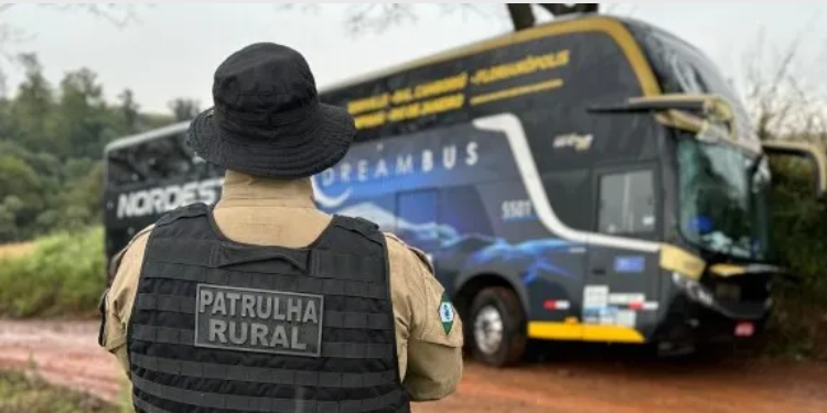 O veículo foi localizado em situação de abandono na segunda-feira (4) pela Patrulha Rural da Polícia Militar do Paraná.