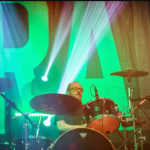 O show faz parte da turnê que comemora os 20 anos do lançamento do álbum "Ira! Acústico MTV".