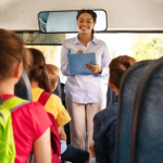 Para concorrer é necessário ter mais de 16 anos, estar regularmente matriculado e frequentando o ensino médio ou profissionalizante.