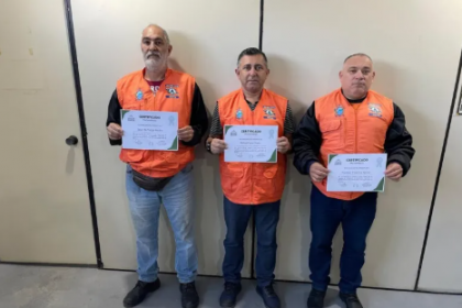 A capacitação abordou estratégias de resgate, primeiros socorros, análise de riscos, uso de equipamentos e protocolos de segurança para atuação em áreas montanhosas.