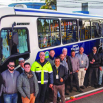 A cerimônia aconteceu na Praça do Verbo Divino, no Centro da cidade, e contou com a presença de autoridades municipais, servidores públicos, representantes das empresas concessionárias e membros da comunidade.