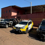 Durante a operação, os policiais apreenderam 22,3 mil garrafas de cerveja com rótulos falsificados, prontas para distribuição.