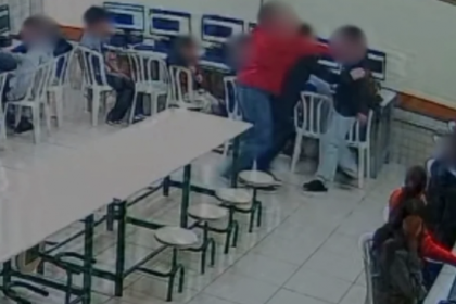 No mesmo dia, a Secretaria de Estado da Educação (Seed) afirmou que tomará as medidas cabíveis.