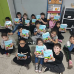 Os materiais foram enviados por meio do Programa Educa Juntos, dentro do eixo do Compromisso Nacional da Criança Alfabetizada (CNCA).