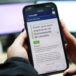 No Paraná, o calendário de vencimento da taxa inicia na próxima sexta-feira, 15 de agosto, conforme o número final da placa, sob o valor único de R$ 94,61.