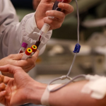 A situação é delicada e precisa da mobilização rápida da população para garantir o atendimento nos hospitais.