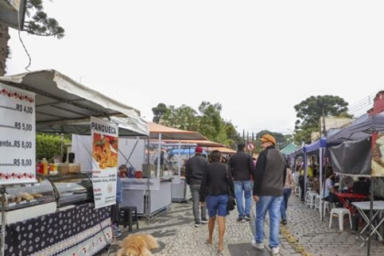 Espalhadas por diferentes bairros da cidade, elas estarão abertas ao público com opções de decoração, presentes criativos e comidas artesanais.