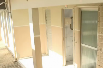 Segundo a Polícia Civil (PC-PR), uma funcionária encontrou o equipamento escondido dentro de um interruptor.