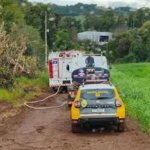 Um incêndio de grandes proporções atingiu uma residência localizada no interior da comunidade.