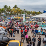 O evento reuniu aproximadamente 130 veículos antigos e relíquias automotivas que encantaram os visitantes.