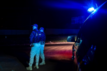 A ação teve início após a identificação de um comboio suspeito formado por três veículos que se deslocavam pela PR-239.