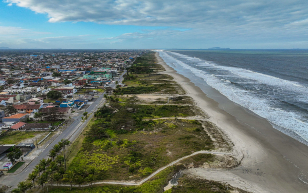 A primeira fase da revitalização, formalizada nesta quinta, prevê a revitalização de 3,66 quilômetros de extensão entre os balneários de Monções e Canoas.