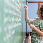 Podem participar todos os professores e pedagogos da rede estadual de educação.