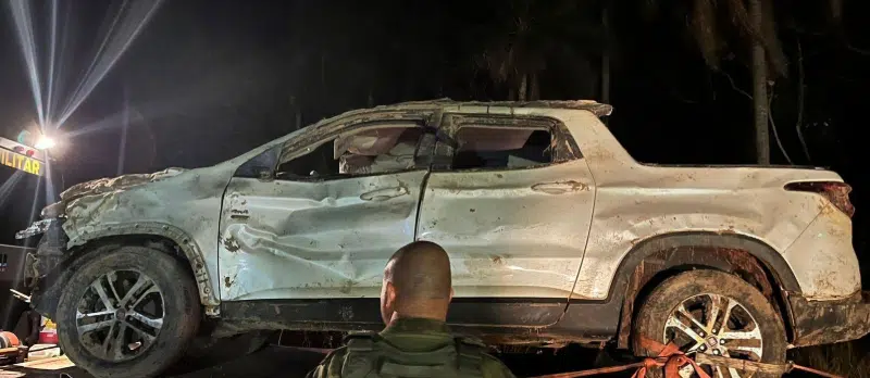 A caminhonete Fiat Toro é o veículo em que estavam os quatro homens, mas nenhum corpo foi localizado até o momento.